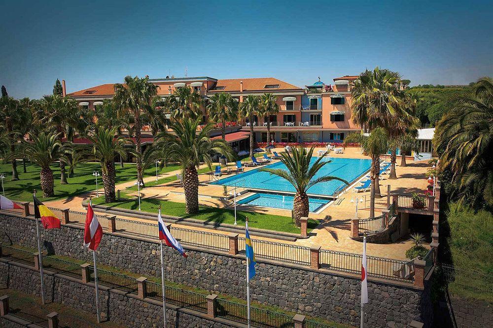 Orizzonte Acireale Hotel Buitenkant foto
