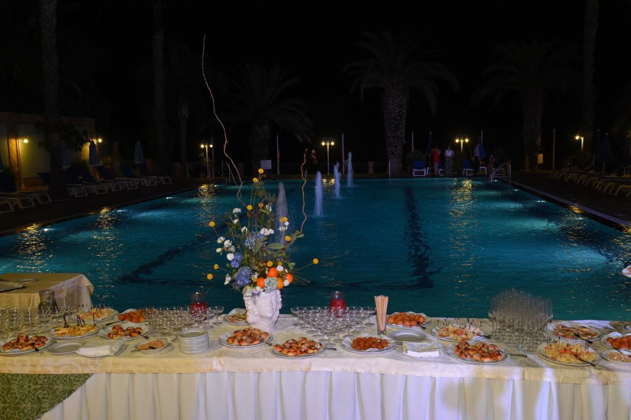 Orizzonte Acireale Hotel Buitenkant foto